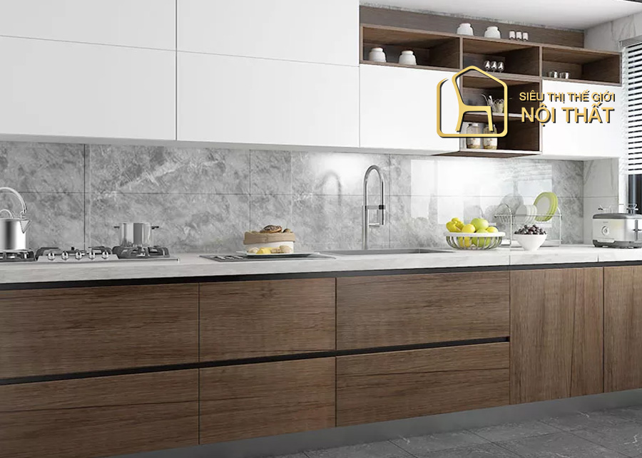 Mẫu tủ bếp có bồn rửa chén được thiết kế thông minh tích hợp nhiều ngăn tủ và hộc kéo giúp tăng khả năng chứa đồ cho tủ bếp mini