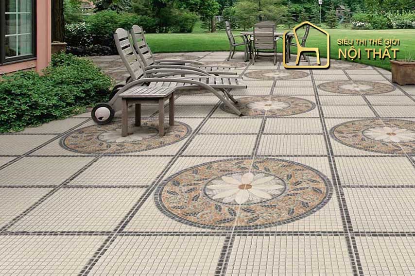 Gạch lát sân vườn kiểu vòng tròn nối 4 ô gạch