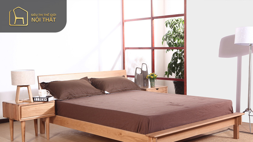 Dùng cửa trong suốt giúp căn phòng nhận được nhiều ánh sáng tự nhiên tạo không gian rộng rãi Dùng cửa trong suốt giúp căn phòng nhận được nhiều ánh sáng tự nhiên tạo không gian rộng rãi