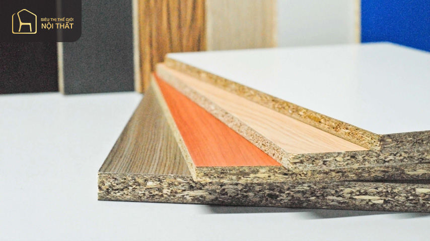 Melamine được coi là lớp bề mặt giả gỗ được làm từ chất công nghiệp Melamine được coi là lớp bề mặt giả gỗ được làm từ chất công nghiệp