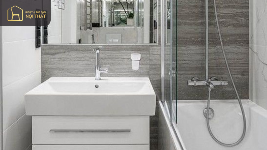 Phòng tắm diện tích nhỏ nhưng vẫn gọn gàng, tiện nghi
