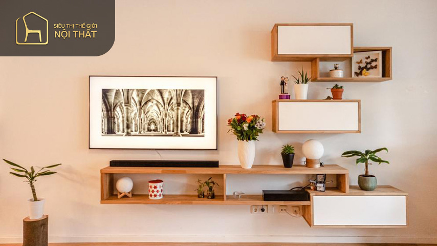 Kệ TV bằng gỗ với nhiều ngăn kéo, hộc tủ Kệ TV bằng gỗ với nhiều ngăn kéo, hộc tủ là điểm nhấn khiến cho căn phòng tươi sáng và sang trọng hơn