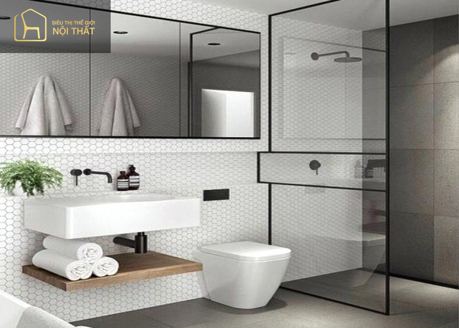  Hệ thống gương và vách kính viền đen hiện đại tạo sự tiện nghi vô cùng tuyệt vời