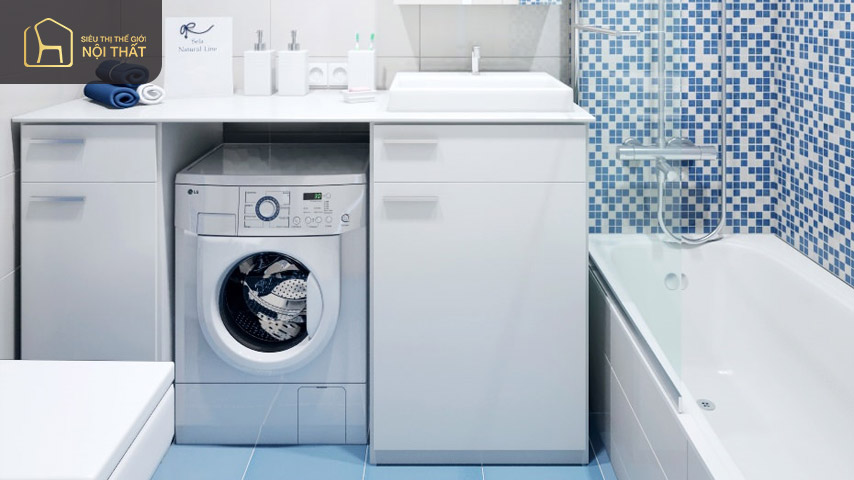 Máy giặt nên đặt dưới bồn rửa, hạn chế khoảng cách giữa bổn rửa và các thiết bị khác 