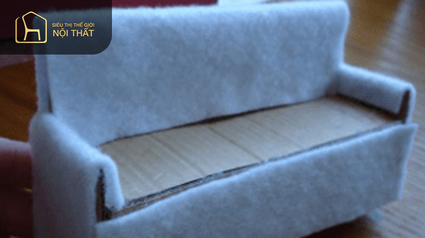 Liên kết các bộ phận để dựng khung sofa bằng bìa cát tông