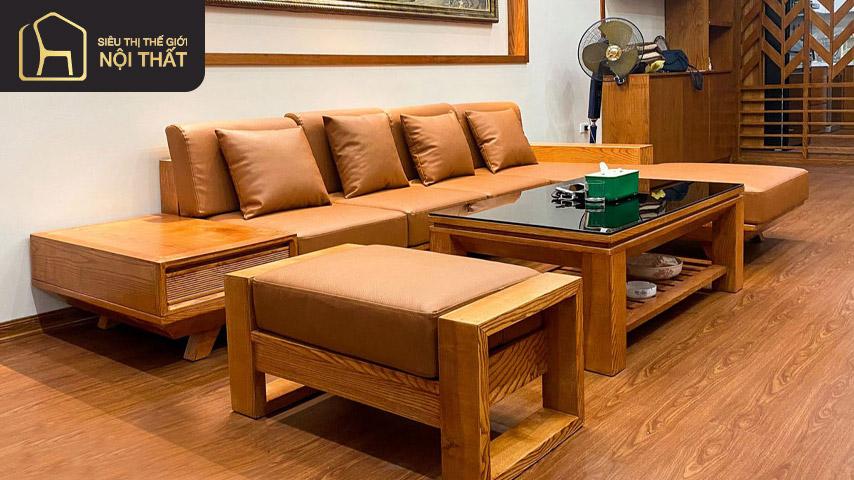 Bàn ghế gỗ tần bì được biết đến với khả năng chịu lực cao