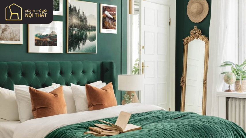 Xanh lá đậm mang lại sự huyền bí và sang trọng cho phòng ngủ của bạn