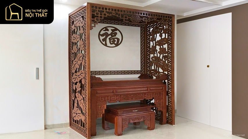 vách ngăn phòng thờ