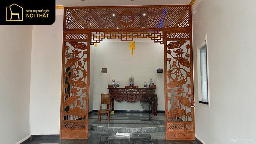 vách ngăn phòng thờ