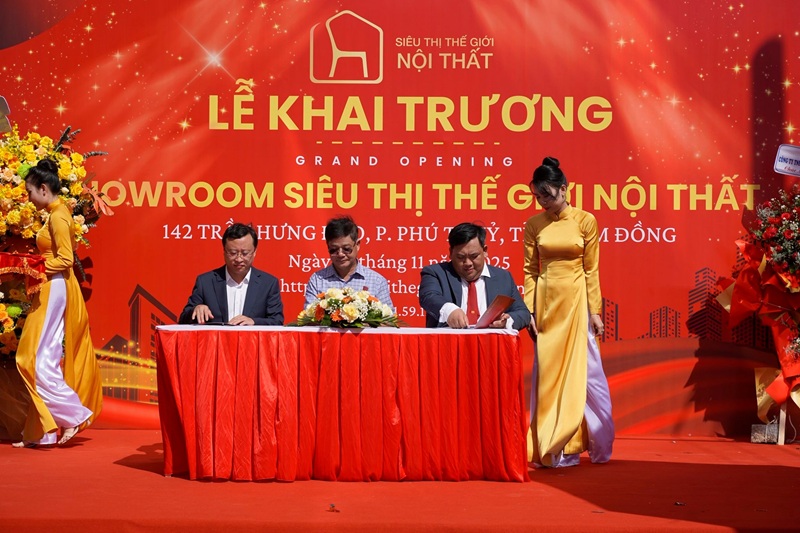 Siêu thị thế giới nội thất khai trương cửa hàng mới