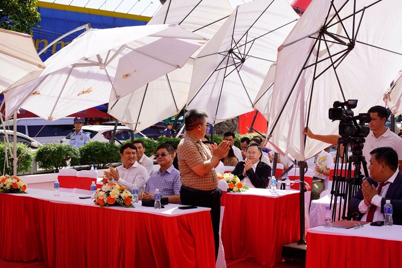 Siêu thị thế giới nội thất khai trương cửa hàng mới