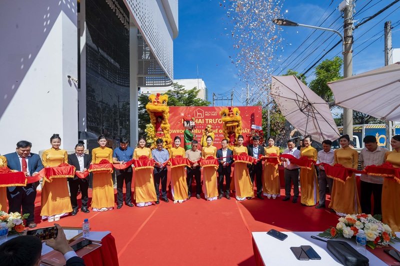 Sự kiện khai trương showroom mới tại Siêu Thị Thế Giới Nội Thất