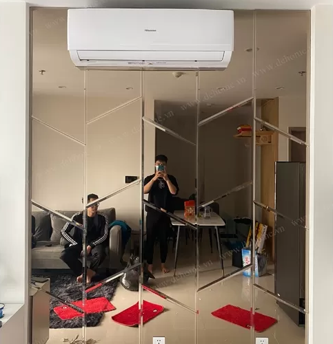 Gương dán tường phòng khách Bỉ đồng DT85